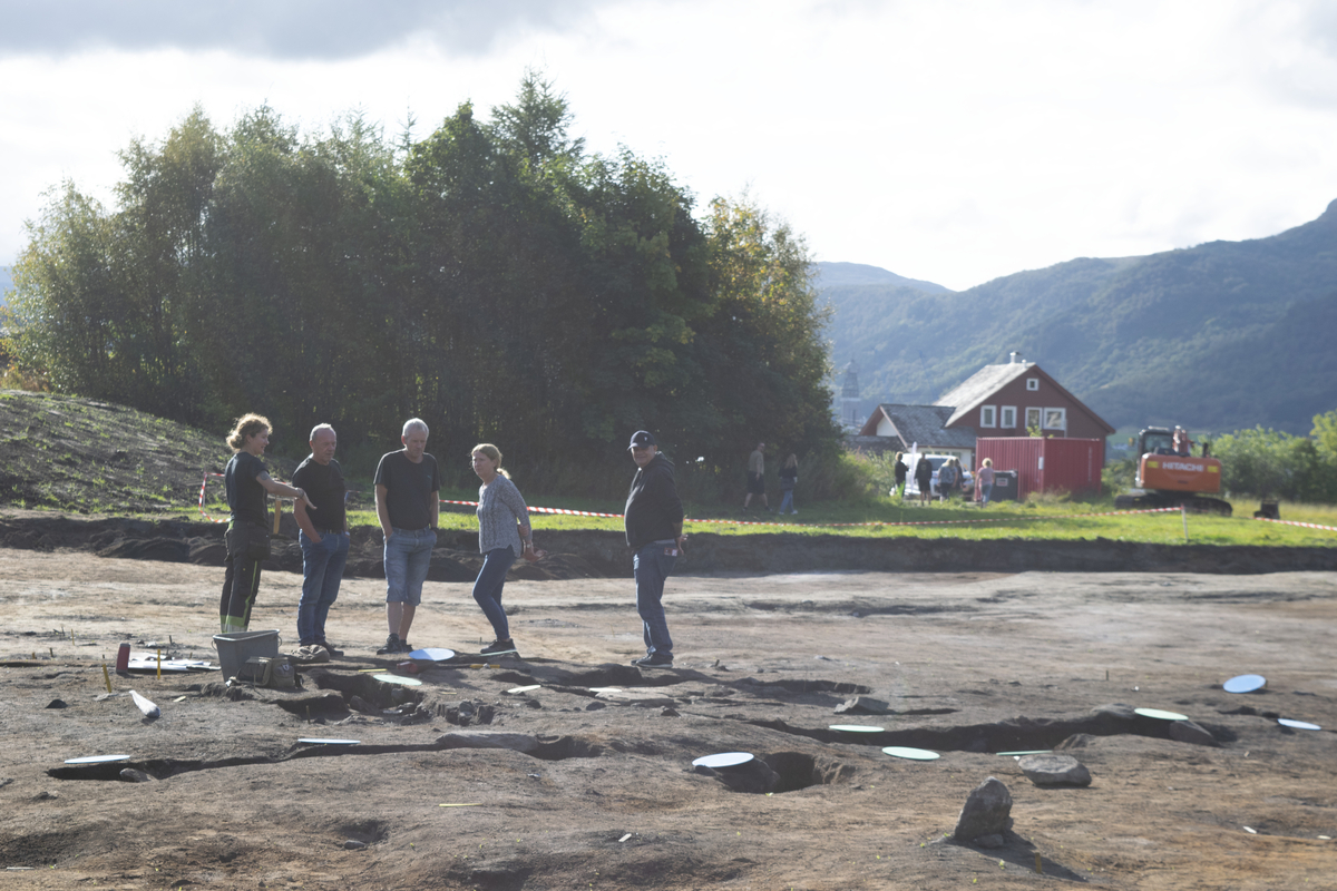 Eidet Aust. Bosetningsspor, verksted og smie. Vindafjord k ...