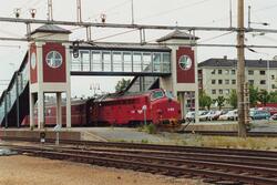 Diesellokomotiv Di 3 631 med tog til Trondheim over Røros på
