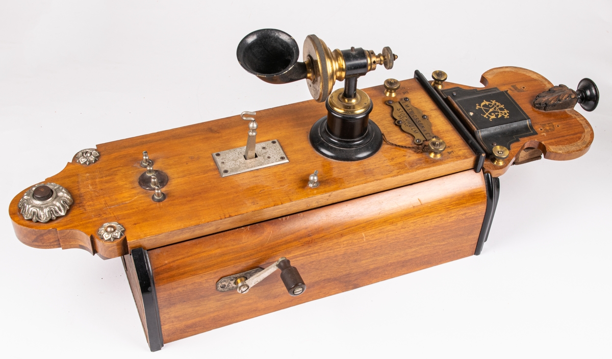 Telefonapparat, L.M. Ericssons fabriker. 1880-talet.