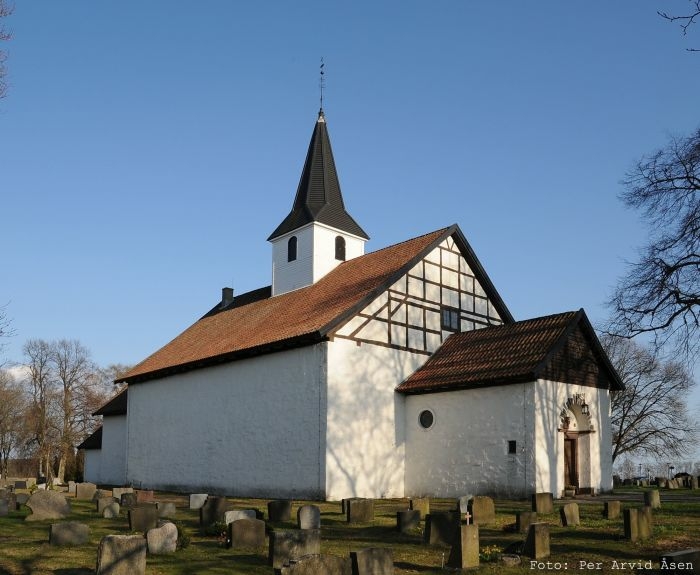 Borre kirke. Foto: Per Arvid Åsen (kirkesøk.no)