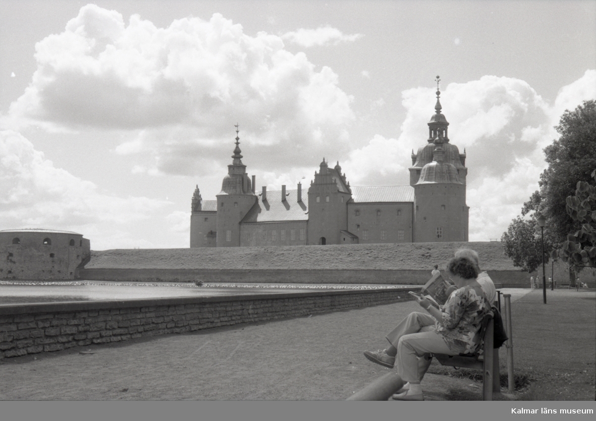 Kalmar slott sett från Stadsparken.