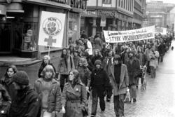 Den internasjonale kvinnedagen. 8. mars 1975. Demonstrasjons
