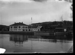 Tidligere tollbod og pakkhus i Larvik, ferdigstilt på slutte