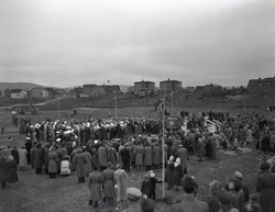 Musikkstevne i Vardø, 1954. Her på fotballbanen i Russevika