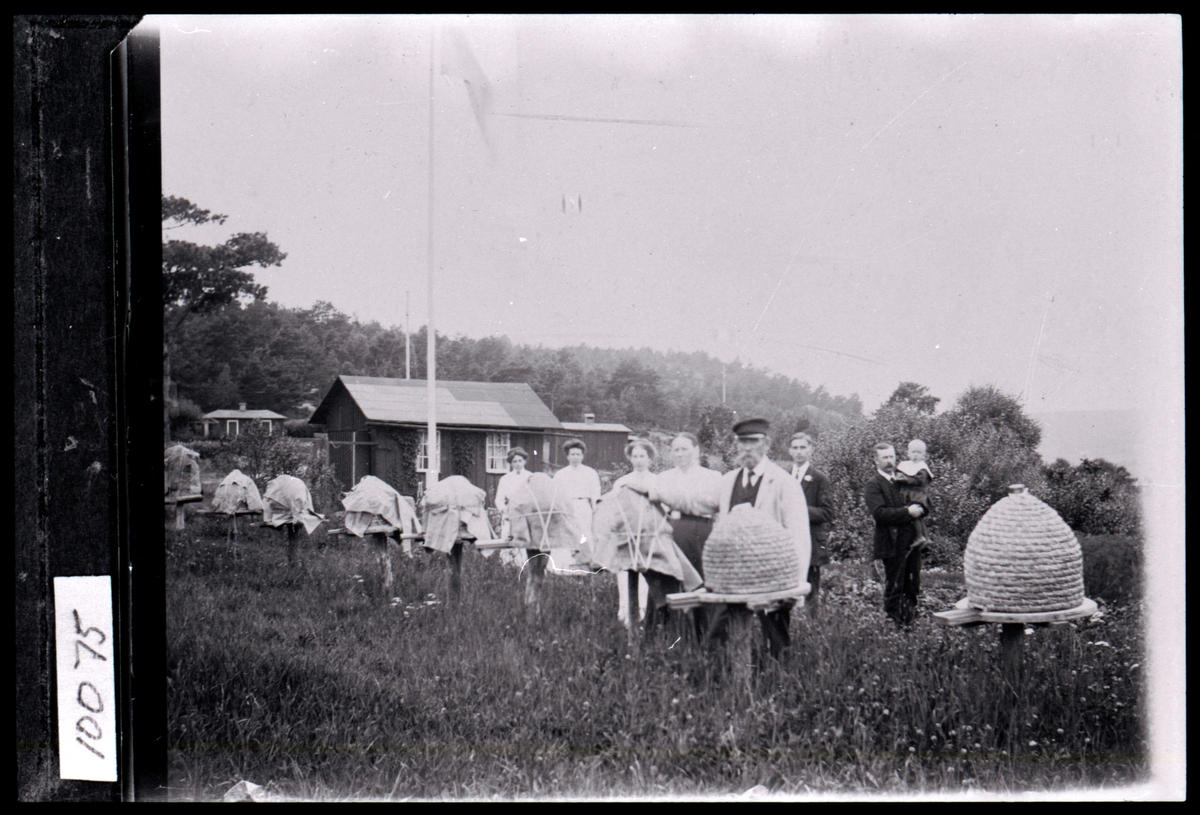 Biodling hos Sommargrens på Amerikakolonin i Jonsered år 1912.