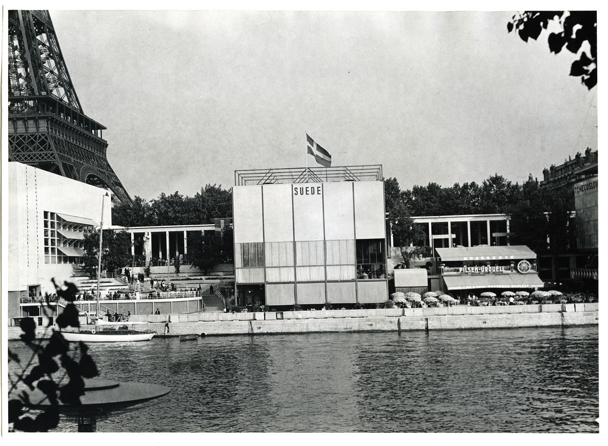 Sveriges paviljong på Parisutställningen 1937
Paviljongens fasad mot Seine