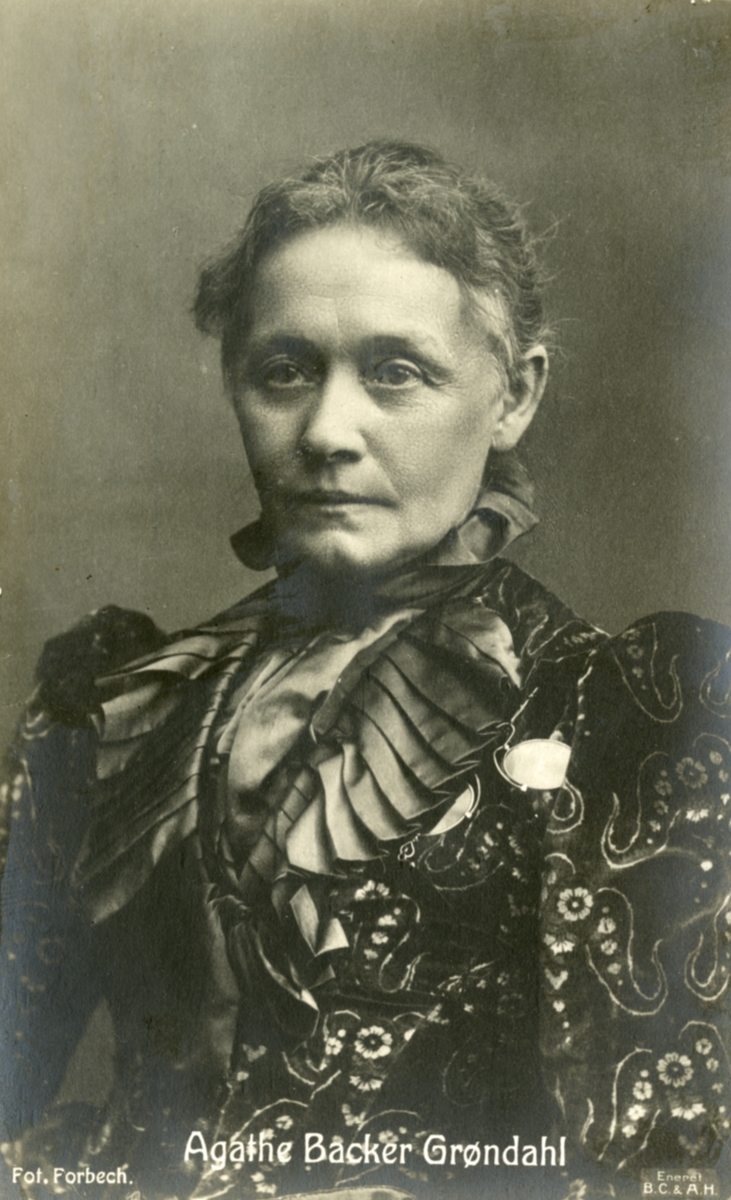 Portrett fotografi av Agathe Backer Grøndahl.