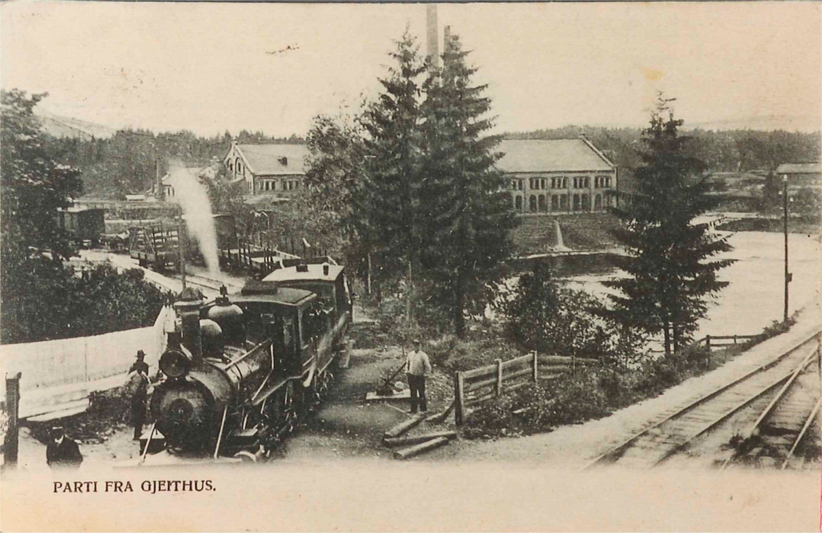 Damplokomotiv type XX nr. 6 med godsvogner på Kattfoss sidespor ved Geithus