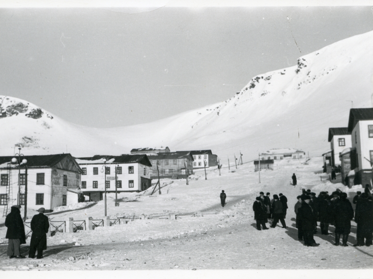 Tur med Svalbard Turn til Barentsburg på slutten av 50-tallet for å delta i skirenn.