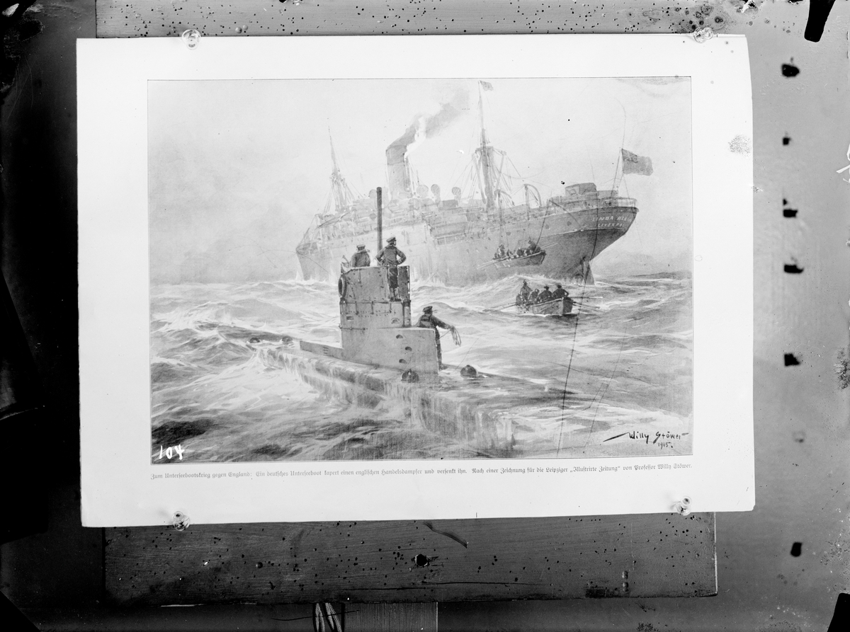 Avfotografering av ukjent originalt trykk som basert på Willy Stöwers tegning fra 1915 av en tysk ubåt som senker en engelsk handelsdamper.