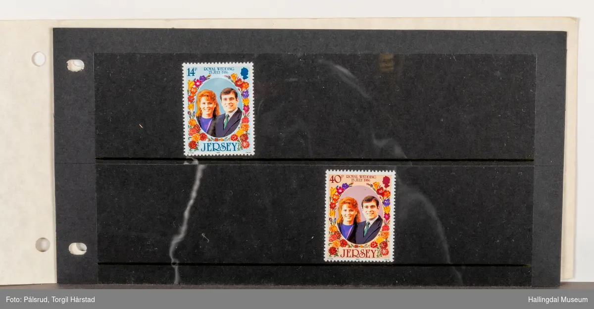 Kort med frimerkesamling (2 frimerker) i forbindelsen med bryllupet mellom Prins Andrew og Sarah Ferguson 23. juli 1986.