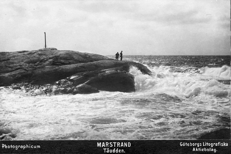 Text påbildens framsida: "MARSTRAND Tåudden".