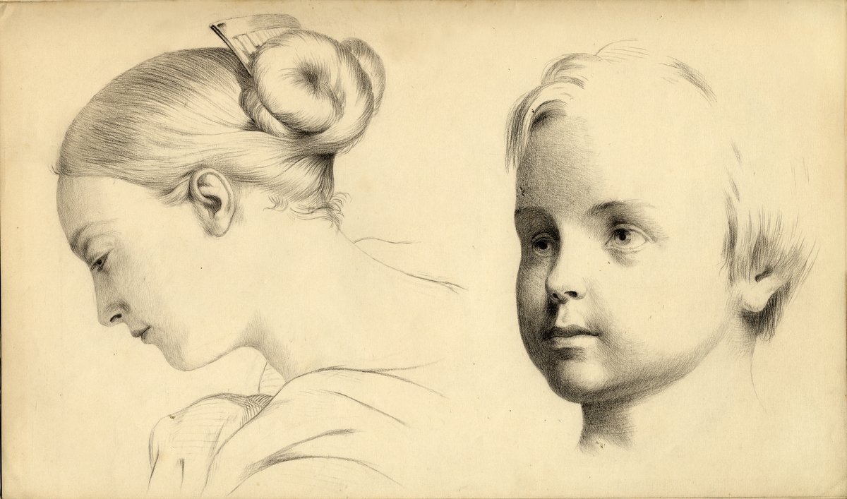 Skiss, blyerts. Till vänster ett kvinnohuvud i profil. I håret syns en hårkam. Till höger ett litet pojkhuvud i halvprofil. 

Inskrivet i huvudbok 1937.