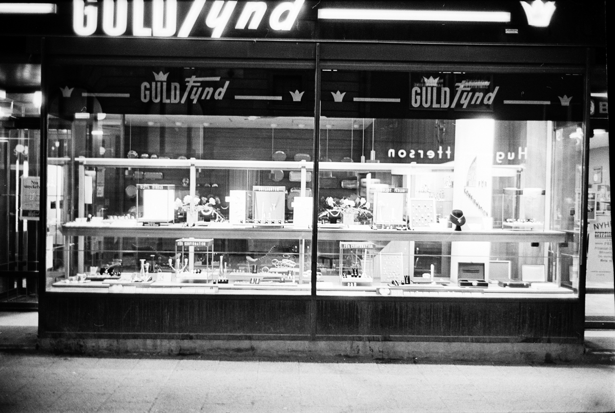Guldfynd - skyltfönster, Uppsala 1966