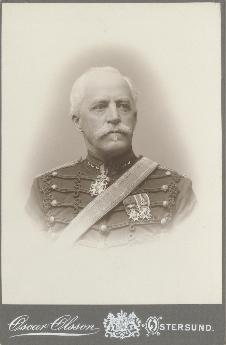 Porträtt av Herman Holmberg, överste och chef för Norrlands artilleriregemente A 4.