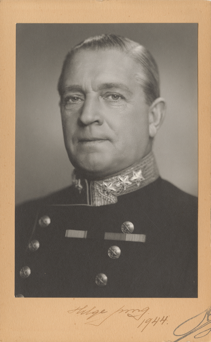 Porträtt av general Helge Jung.