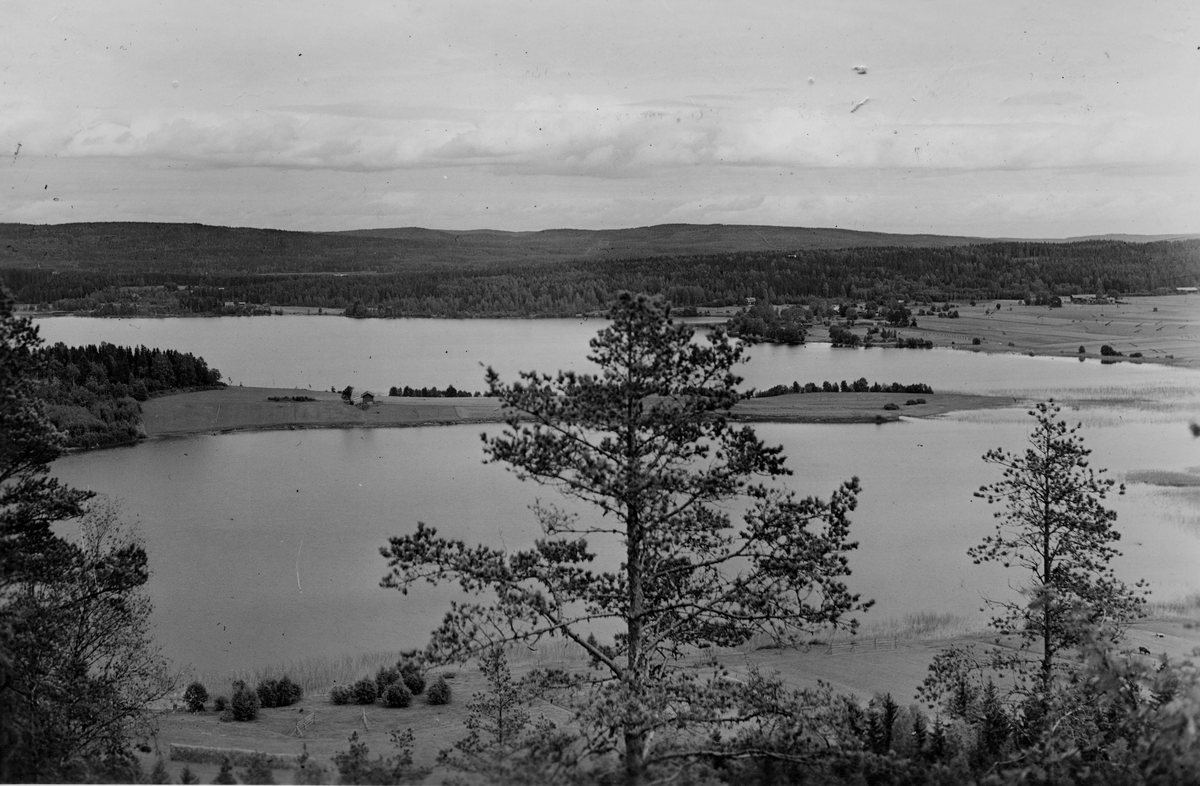 Utsikt Från Uvberget, Sunnansjö. - Dalarnas Museum   Digitaltmuseum