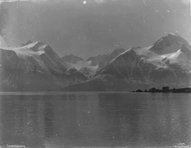 Prot: Lyngenfjorden med Havnes 1909