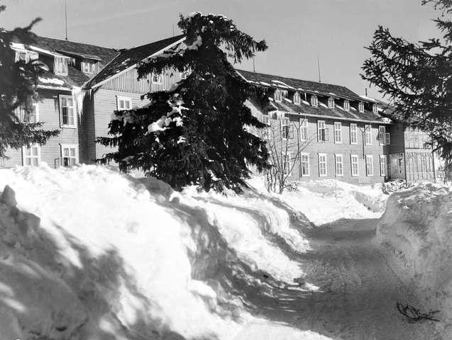 Prot: Gausdal sanatorium, indkjørsel