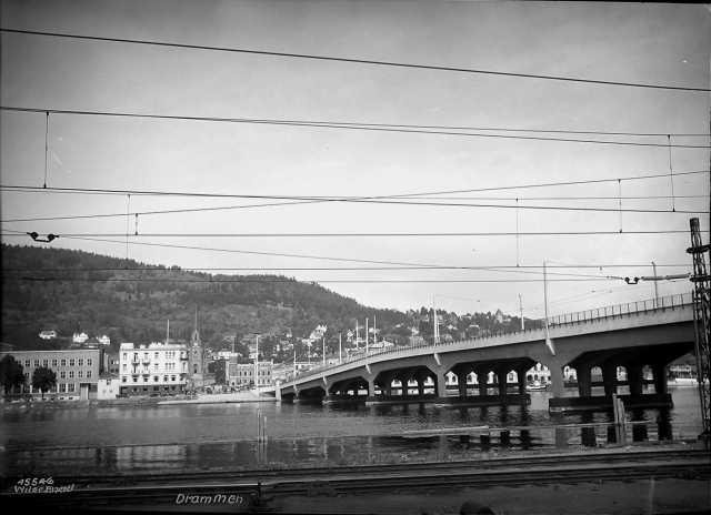 Prot: Drammen broen