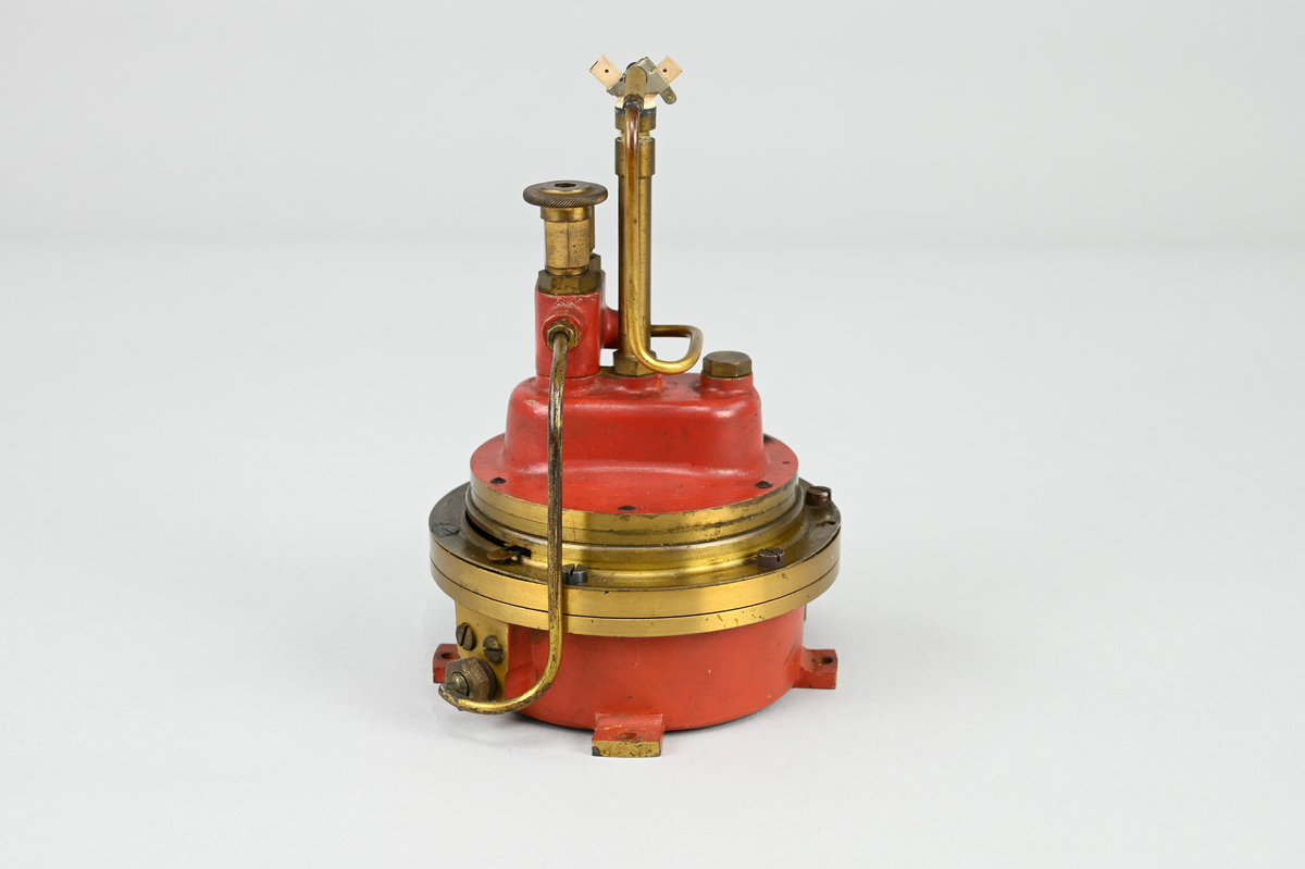 Klippljusapparat för acetylenbelysning i fyrar, G. Daléns patent, modern typ 1908. Skyltar: "Gasaccumulator# Stockholm# patent Dalén# N:o 2099 K 80" och "Gasaccumulator# Stockholm# patent Dalén# N:o 519 T 100".