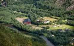Narvik ridesenter, Bokholm, Skjomen. Foto fra kurve 7 på vei