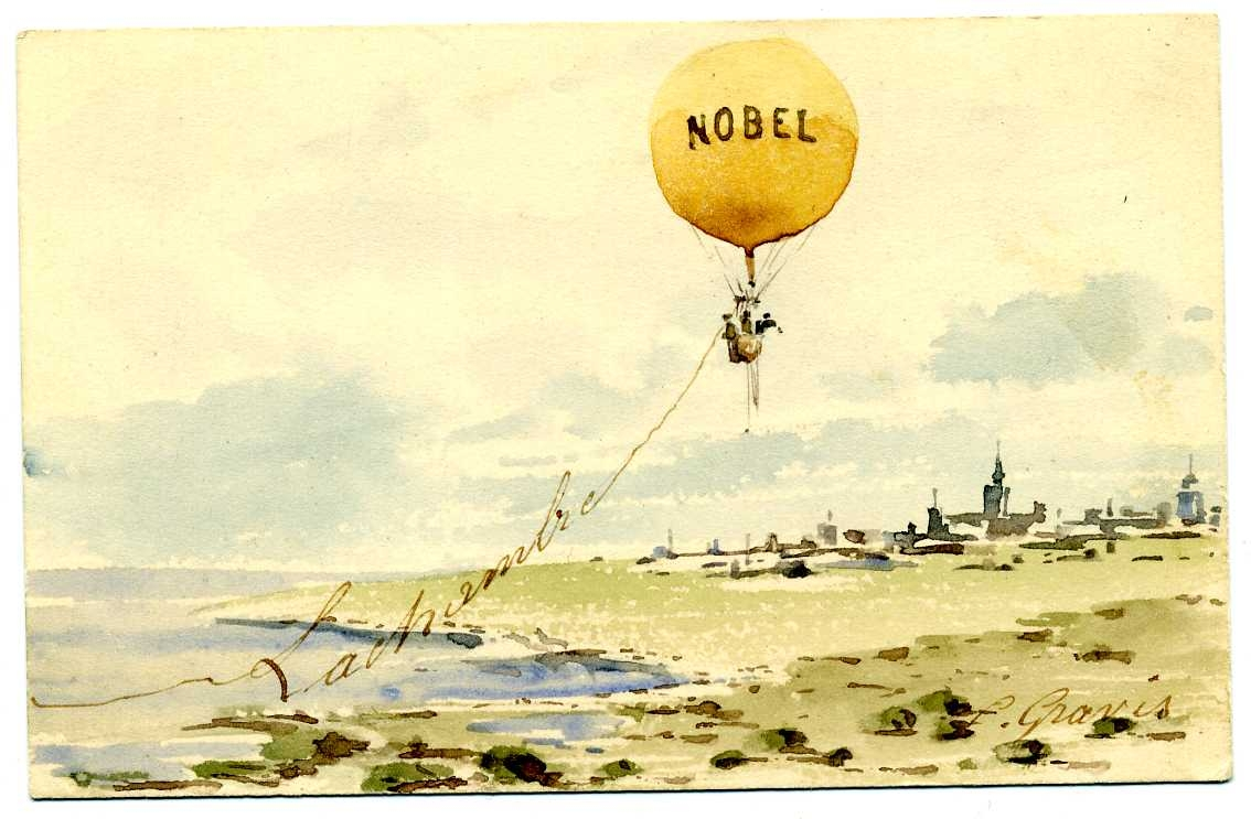 En luftballong över en kustlinje flyger in mot bebyggelse. Ballongen är märkt "Nobel" och namnet "Lachambre" utgör en släplina.
