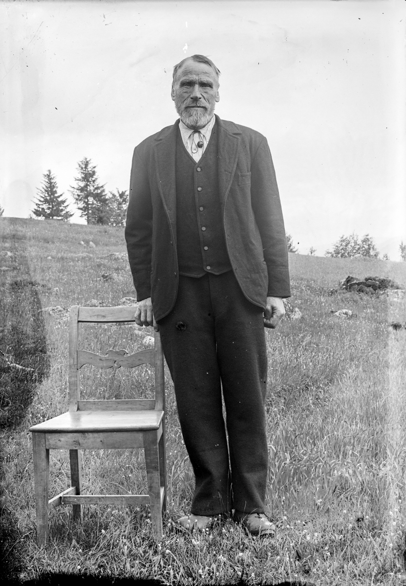 Hallingdal, Nesbyen kommune, Øvre Børdalen, Amund Bjørnsen Børdalen (1864-1931) dette er far til Engebret Amundsen Børdahl,