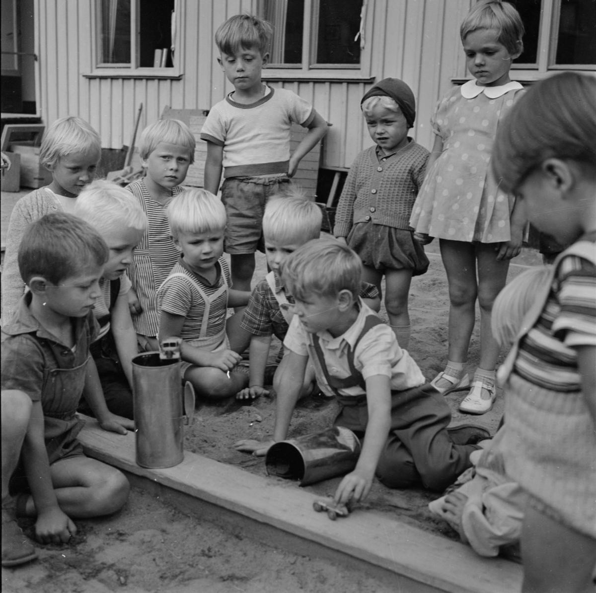 Lekande barn, Uppsala 1955
