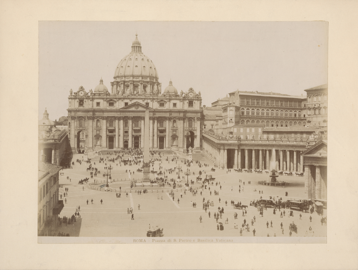 Text i fotoalbum: "Roma. Piazza di S. Pietro e Basilica Vaticana." Petersplatsen i Vatikanstaten i Rom.