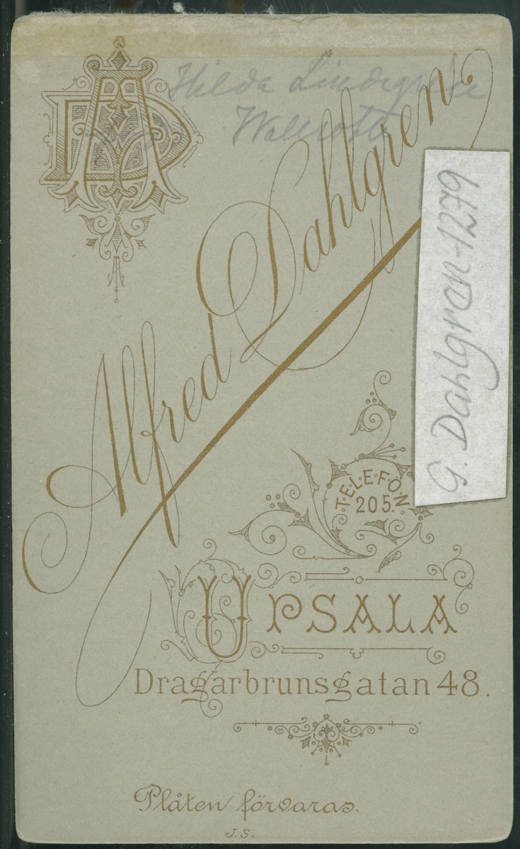 På kuvertet står följande information sammanställd vid museets första genomgång av materialet: Hilda Lindegren f. Wallroth.