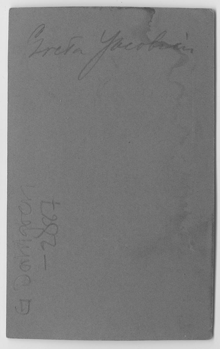 På kuvertet står följande information sammanställd vid museets första genomgång av materialet: Greta Jacobsén