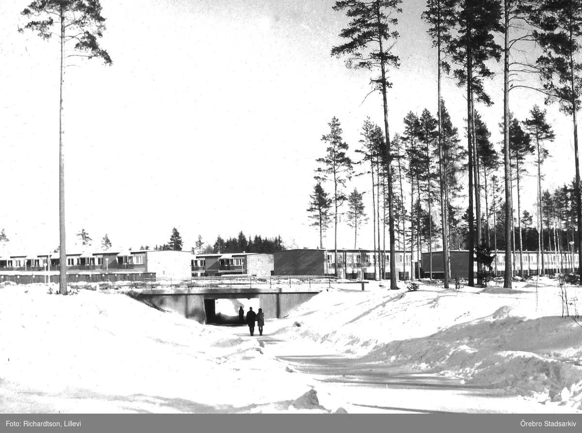 Gångtunnel i Vivalla, 1970-tal - Örebro Stadsarkiv / DigitaltMuseum