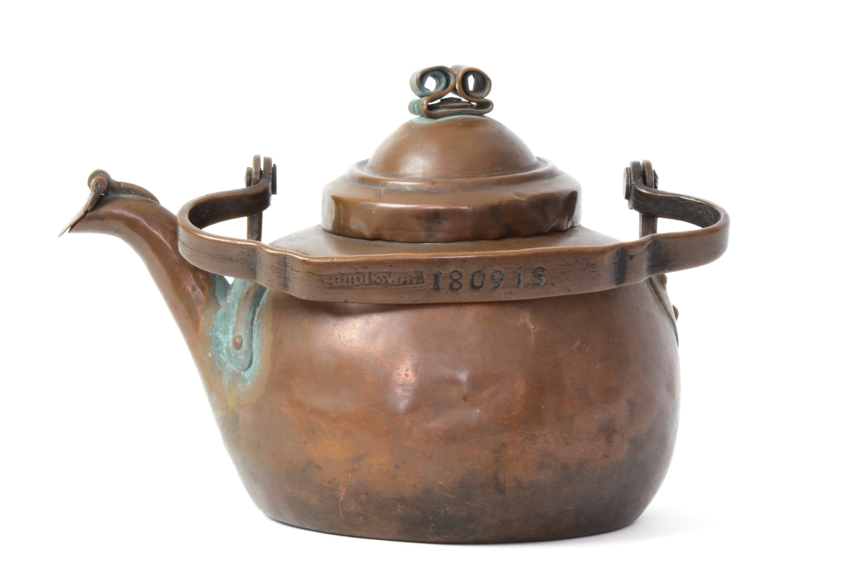 Kaffepanna av koppar. På handtaget instämplat Hudiksval 1809 I.S.