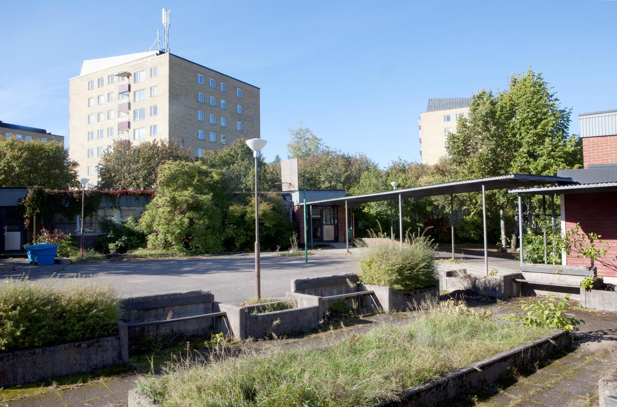 Tiundaskolans skolgård, Luthagen, Tiundagatan 26, Uppsala 2015