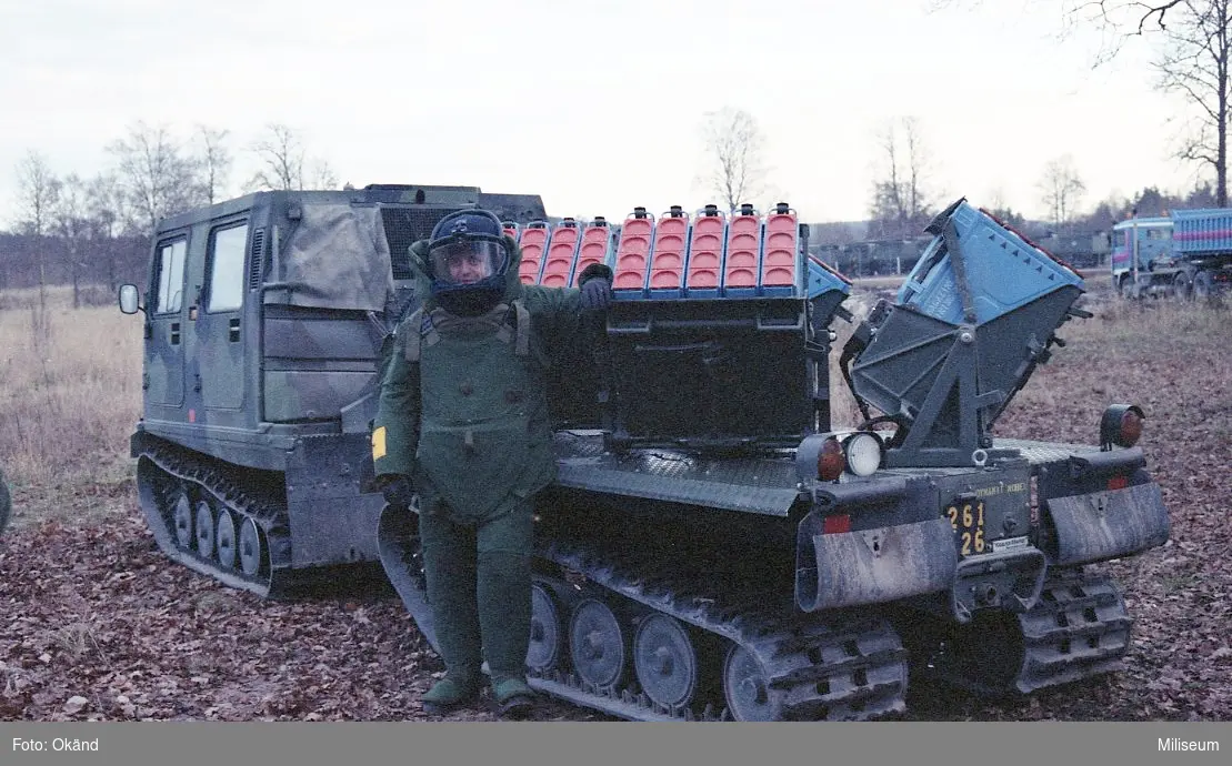 Bandvagn 206 med minkastare "Skorpion".