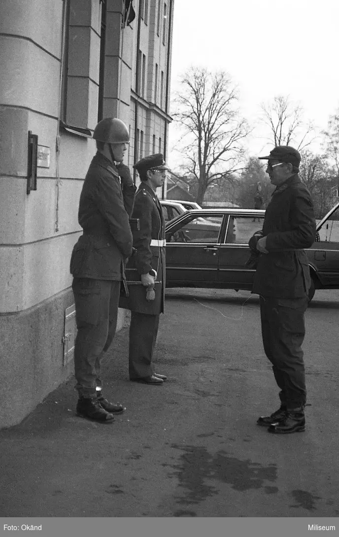 Militärbefälhavaren Syd generallöjtnant Gustaf Welin till höger.