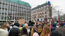 Propalestinsk demonstrasjon i Oslos gater 6. april 2024. Et 