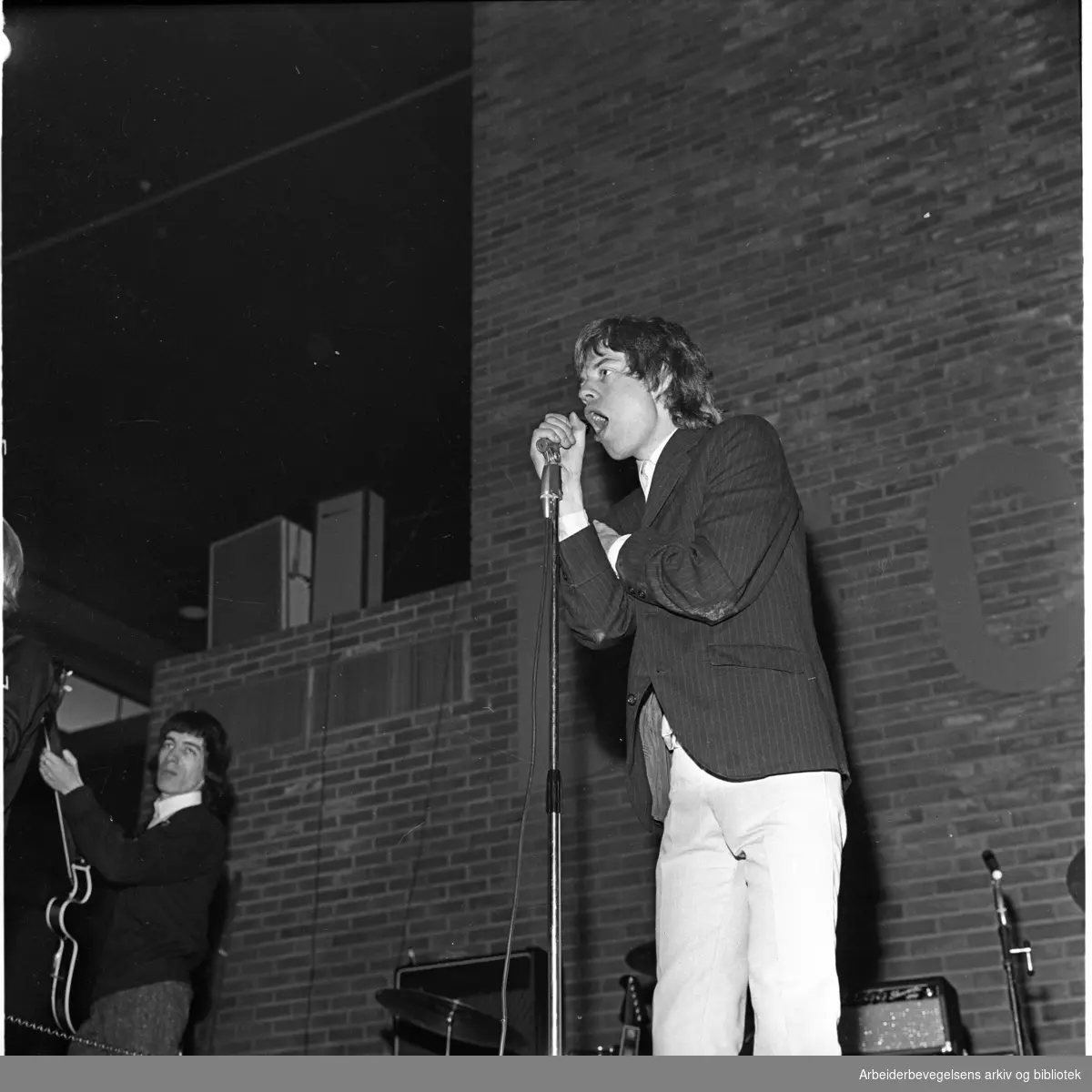 The Rolling Stones spiller på Sjølyst,.24. juni 1965..Mick Jagger.