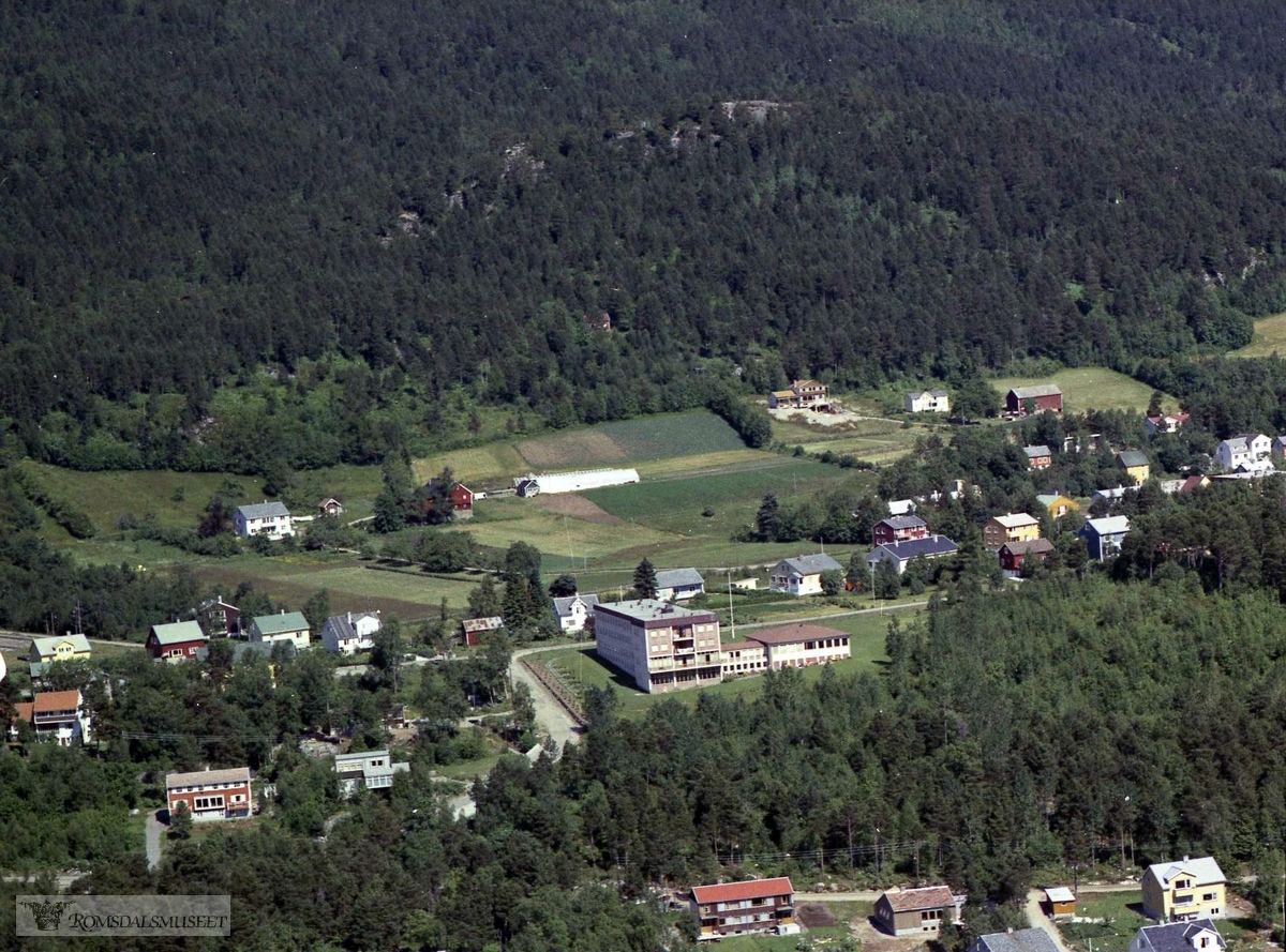 Sykepleieskolen, Cecilienfryd gård.Glomstvn, Sjukepleierskolen, Cecilienfryd