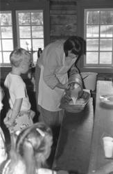 I Hammervoll-stua..Olsok på Romsdalsmuseet med Eidsbygda bon