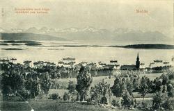 Molde by sett fra nord., Fra Kroningsreisen i 1906.."Kongesk