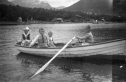 "Reidulf sine filmer fra Malmefjorden 1953"..(Reidulf Bjorda