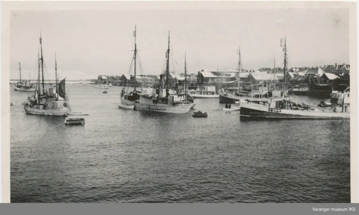 Hvalbåter og fangstbåter i Nordre Våg