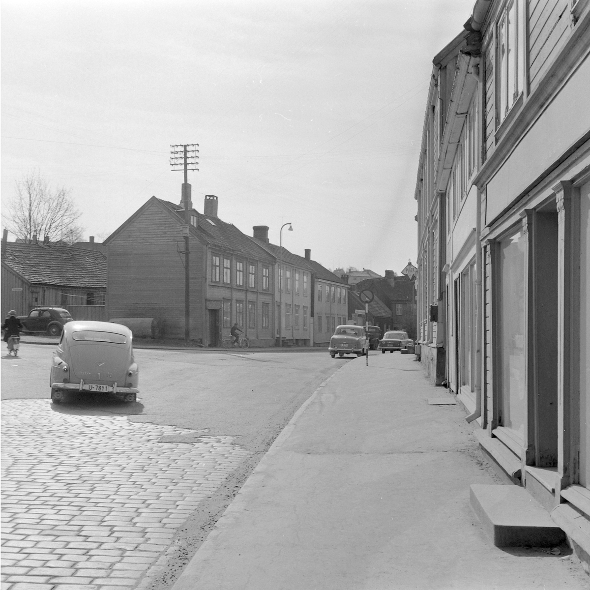 Øvre Bakklandet og Lillegårdsbakken fotografert for E.C. Dahls Bryggeri. 