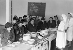 Husstellstasjonen, matservering