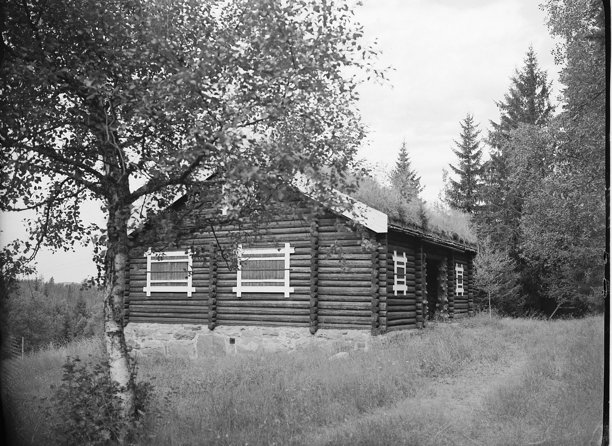 Bjørklia, tømmerhus ved Sveen Øvre i Ringsaker. 
