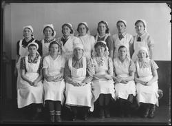 Gruppebilde: Husmorskolen på Tolga i 1938