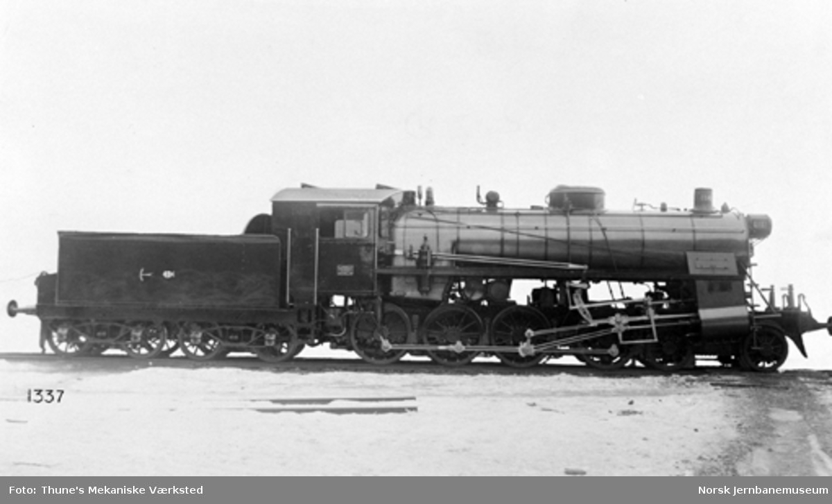Leveransefoto av damplokomotiv type 26c nr. 434