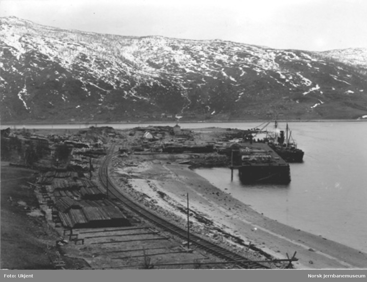 Statsbanenens kaianlegg på Fagernes i Narvik